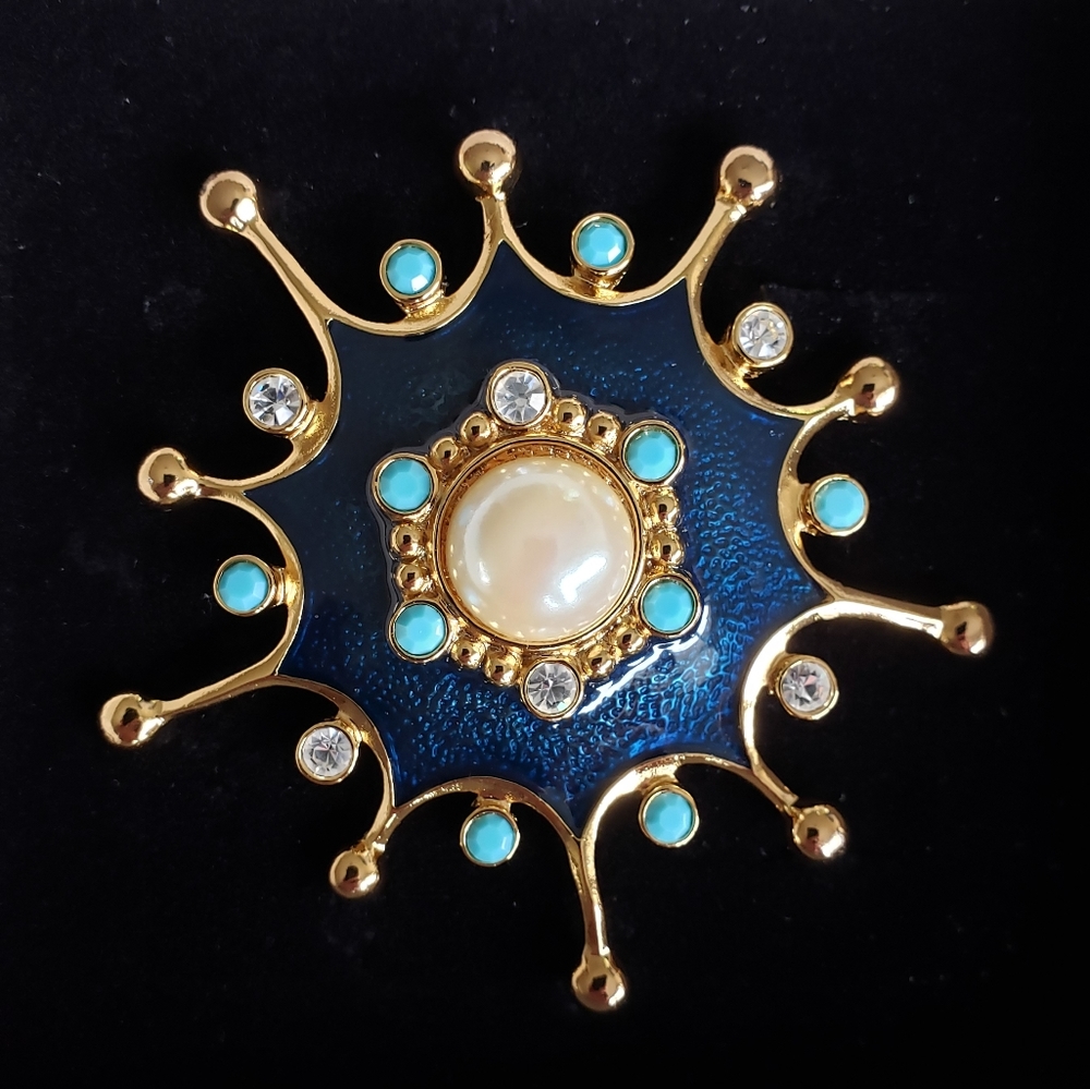 Vintage Jose Barrera for Avon Pin Brooch Pendant